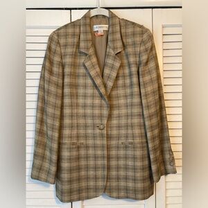 Liz Claiborne plaid suit jacket, button detailing, size 6P